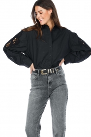 Second Female :  Oversized blouse Song | black - img2
