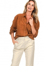 STUDIO AR :  Lambskin suede blouse Angelini | brown - img5