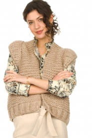 Kiro by Kim :  Knitted waistcoast Leanne | beige - img2