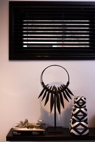 Little Soho Living |  Cuttlefish necklace on a stand Fay | black  | Picture 2