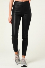 Knit-ted |  Faux leather legging Amber | black  | Picture 4