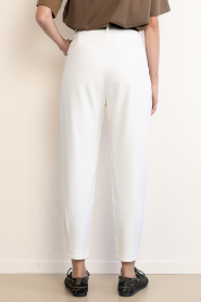 Copenhagen Muse :  High waist barrel trousers Tailor | natural - img10