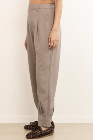 Copenhagen Muse |  High waist barrel trousers Tailor | beige | Picture 7