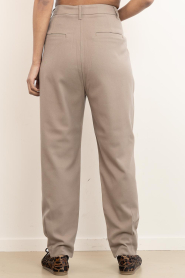 Copenhagen Muse |  High waist barrel trousers Tailor | beige | Picture 8
