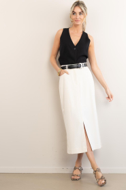 Copenhagen Muse | Kokerrok met split Tailor | naturel | Afbeelding 3