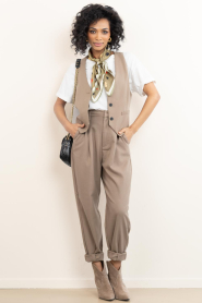 Copenhagen Muse |  Waistcoat with V-neck Tailor | beige | Picture 3