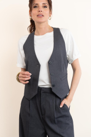 Copenhagen Muse |  Waistcoat with V-neck Tailor | grey  | Picture 4