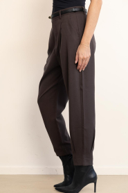 Copenhagen Muse :  High waist barrel trousers Tailor | dark brown - img6