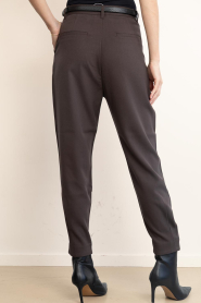 Copenhagen Muse :  High waist barrel trousers Tailor | dark brown - img7