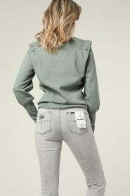 Dante 6 :  Sweater with statement shoulders Verner | green - img8