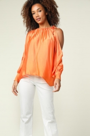 Kocca |  One-shoulder top Nyrell | orange  | Picture 6