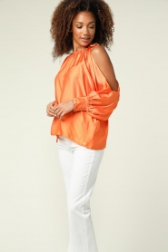 Kocca |  One-shoulder top Nyrell | orange  | Picture 8