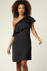 Kocca |  One-shoulder dress lanill | black   | Picture 5