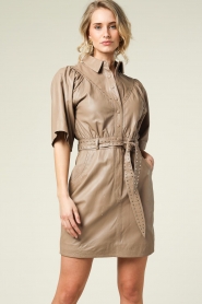 Ibana | Leren jurk Daisy | taupe  | Afbeelding 2