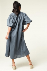 Knit-ted |  Poplin maxi dress Suse | Blue  | Picture 8
