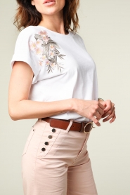 Twinset |  T-shirt with embroidery Ines | white  | Picture 8