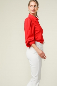D-ETOILES CASIOPE |  Travelwear blouse with puff sleeves Doris | red  | Picture 8