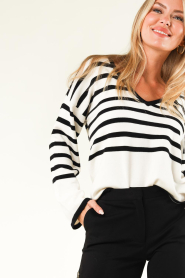 Kocca |  Striped sweater Laeye | black  | Picture 9