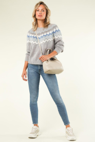 Kocca |  Knitted sweater with print Gerren | grey  | Picture 3
