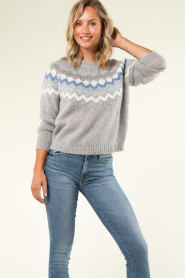 Kocca |  Knitted sweater with print Gerren | grey  | Picture 5