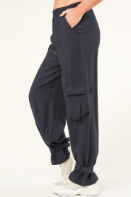 Lollys Laundry :  Wide leg cargo pants | blue - img6