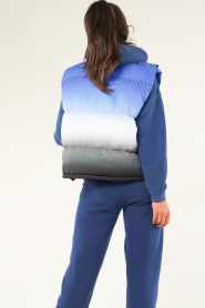 Lollys Laundry |  Body warmer with color gradient Visp | blue  | Picture 7