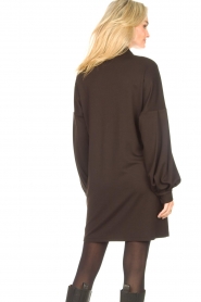 CHPTR S :  Blouse dress with puff sleeves Corny | black - img7