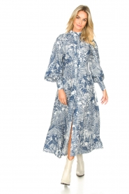Silvian Heach | Maxi-jurk met bladerenprint Ludo | blauw  | Afbeelding 3
