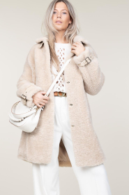Liu Jo |  Luxe teddy with faux leather details Manon | beige  | Picture 2