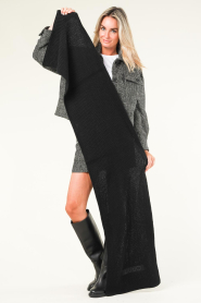 Liu Jo |  Soft scarf with logo Mira | black  | Picture 3