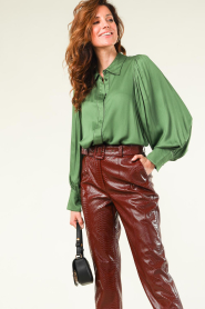 Stella Forest |  Blouse with balloon sleeves Phily | green  | Picture 4
