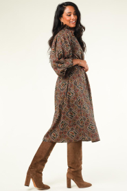 Antik Batik |  Paisley print midi dress Zina | brown  | Picture 7