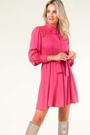 Suncoo |  Viscose dress with lace Civi | pink  | Picture 6