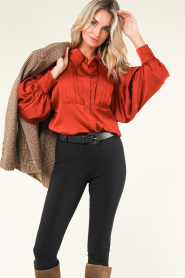 Silvian Heach |  Oversized plissé blouse Patrizia | brown  | Picture 2