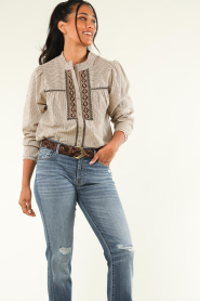 Louizon |  Linen blouse with embroidery Bandita | beige  | Picture 6
