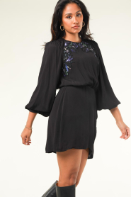 Louizon |  Crêpe dress with sequins Joya | black  | Picture 5