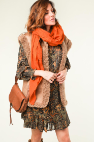 Moment Amsterdam |  Large soft wool blend scarf Lilly | orange  | Picture 2