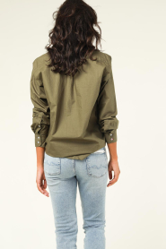 Moment Amsterdam |  Poplin blouse Iconic | green  | Picture 9