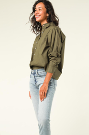 Moment Amsterdam |  Poplin blouse Iconic | green  | Picture 8
