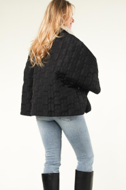 Twinset |  Padded cape Norah | black  | Picture 7