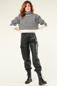 Notes Du Nord :  Leather cargo jogger Imaya | black - img3