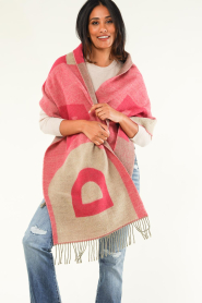 Dante 6 |  Shawl with logo Sanne | pink  | Picture 4
