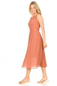 Louizon |  Maxi halter dress Beegees | rusty brown  | Picture 5
