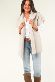 Alter Ego |  Oversized reversible shearling waistcoat Cheryl | natural  | Picture 9