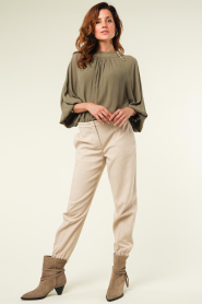 ba&sh |  Crêpe top with luxury buttons Neil | green   | Picture 3