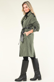 D-ETOILES CASIOPE |  Travelwear trenchcoat Flynn | green  | Picture 7