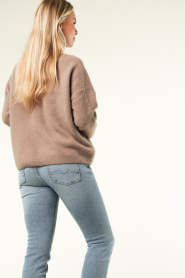 Knit-ted :  Soft knitted sweater Kris | taupe  - img9