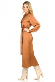 CHPTR S |  Dress with shoulder details Apiritiovo | brown  | Picture 6