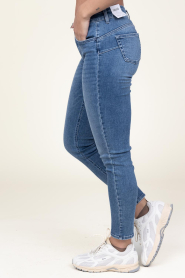Liu Jo |  Skinny regular waist jeans Fabulous L30 | blue  | Picture 5