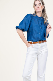 Louizon | Lyocell denim blouse Patricia | blauw  | Afbeelding 5